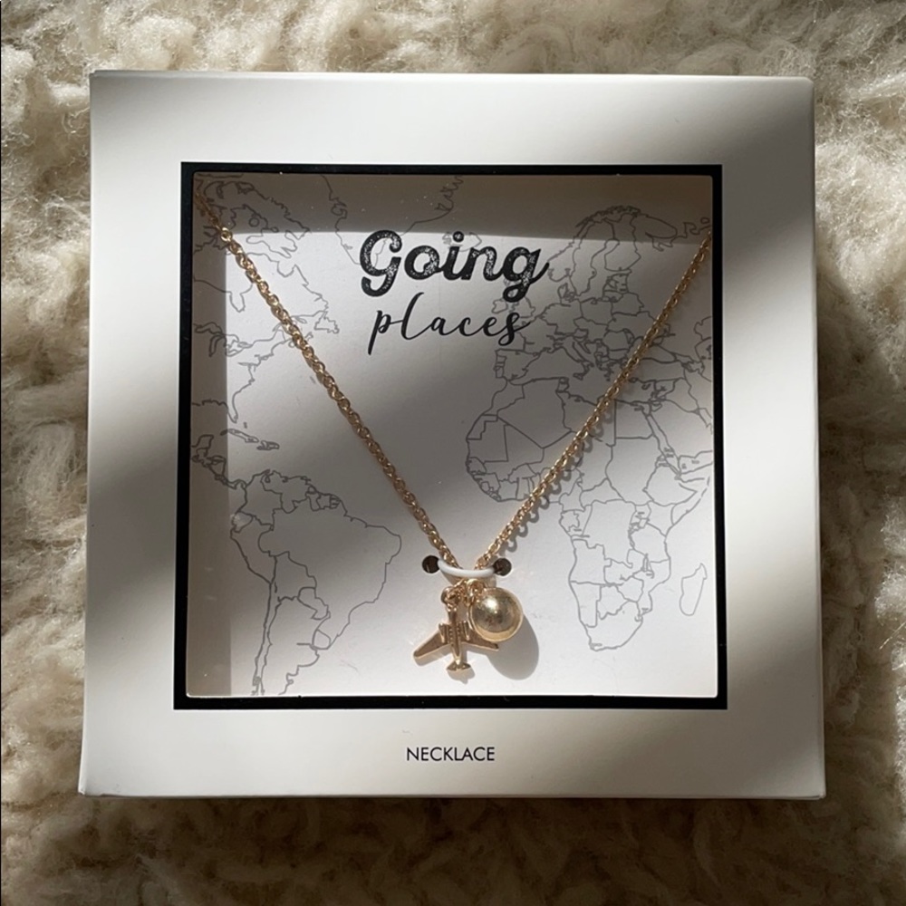 NWT! Going Places Necklace